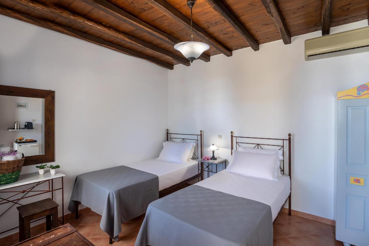 Cochili Rooms & Apartments Azolimnos Exterior photo