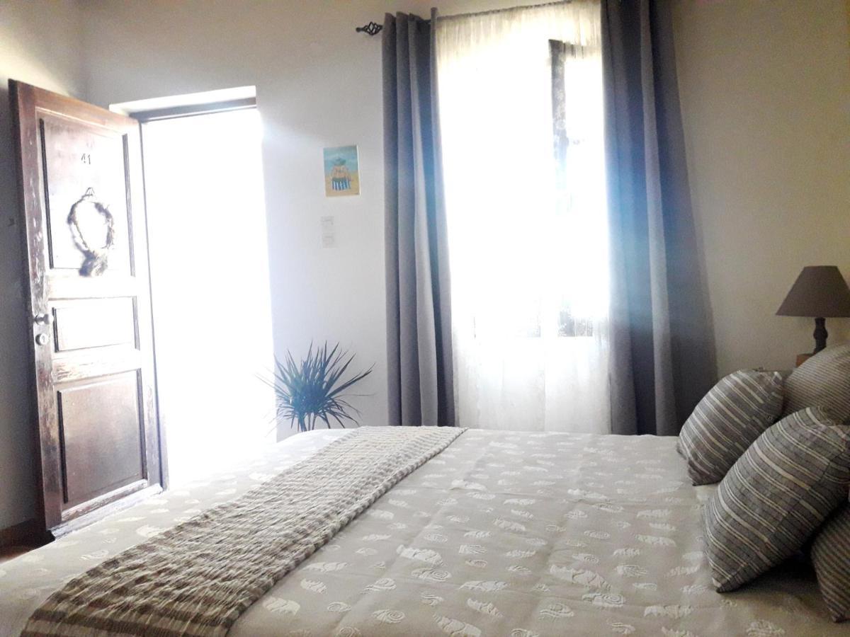 Cochili Rooms & Apartments Azolimnos Exterior photo